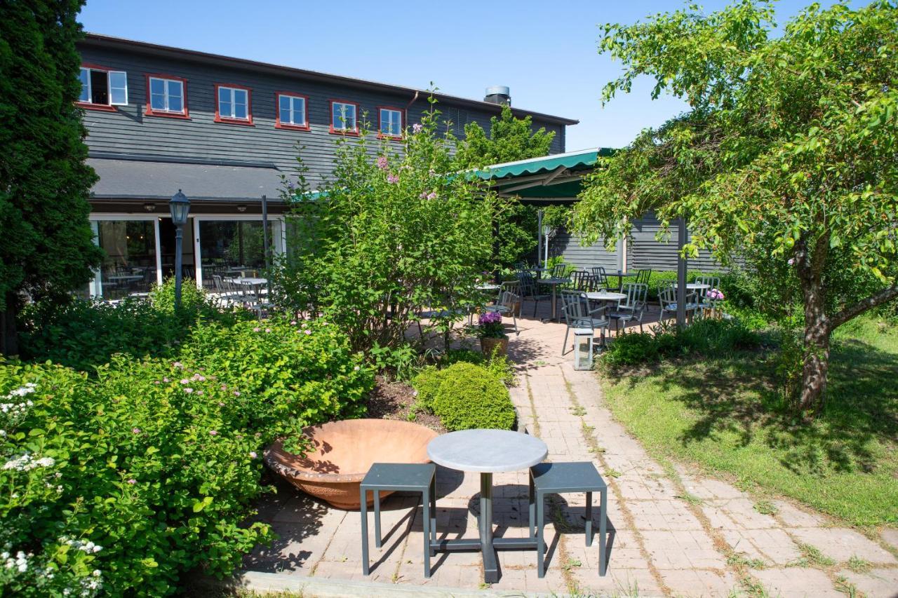 Gylle Hotell & Restaurang Broedernas Borlänge Extérieur photo