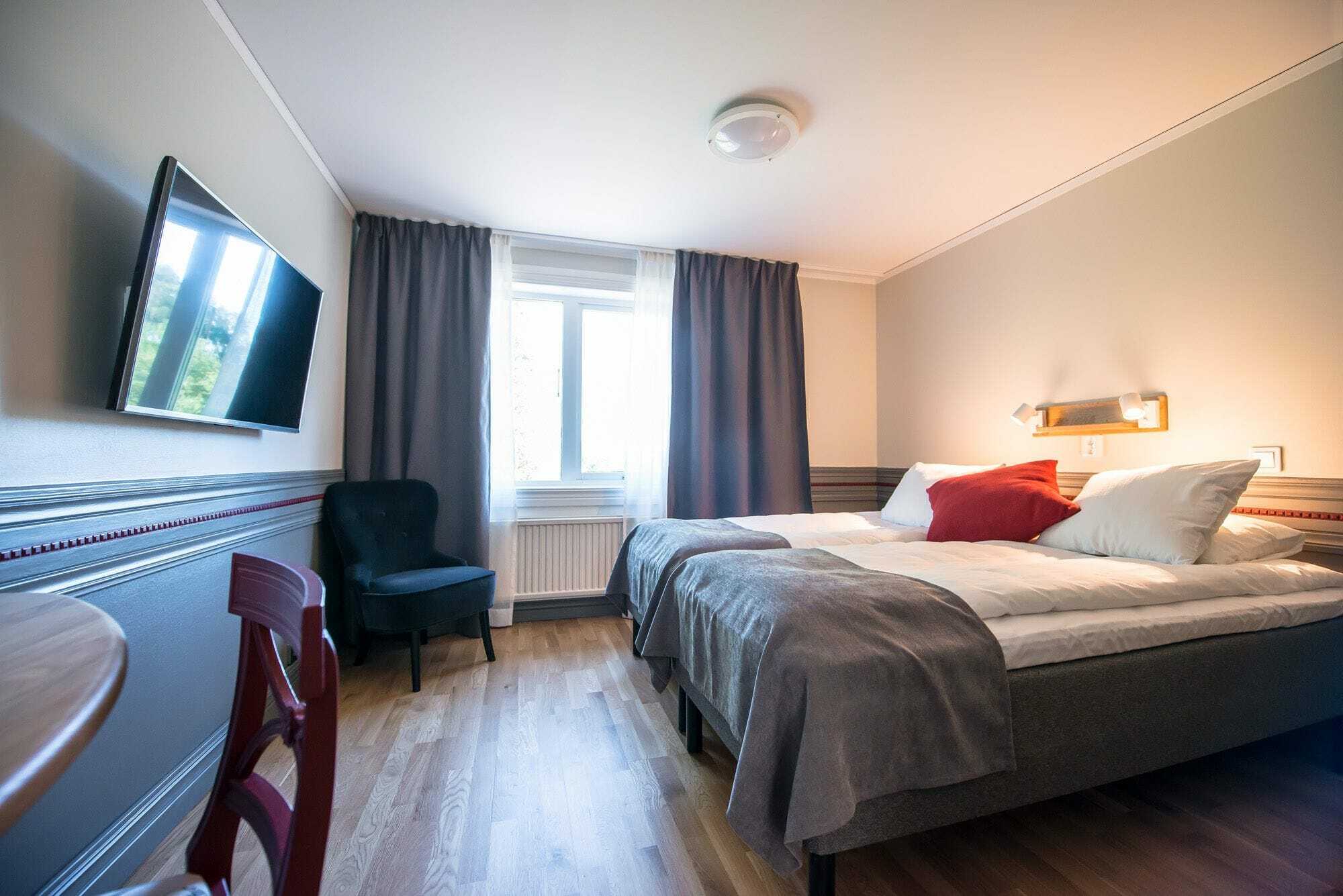 Gylle Hotell & Restaurang Broedernas Borlänge Extérieur photo